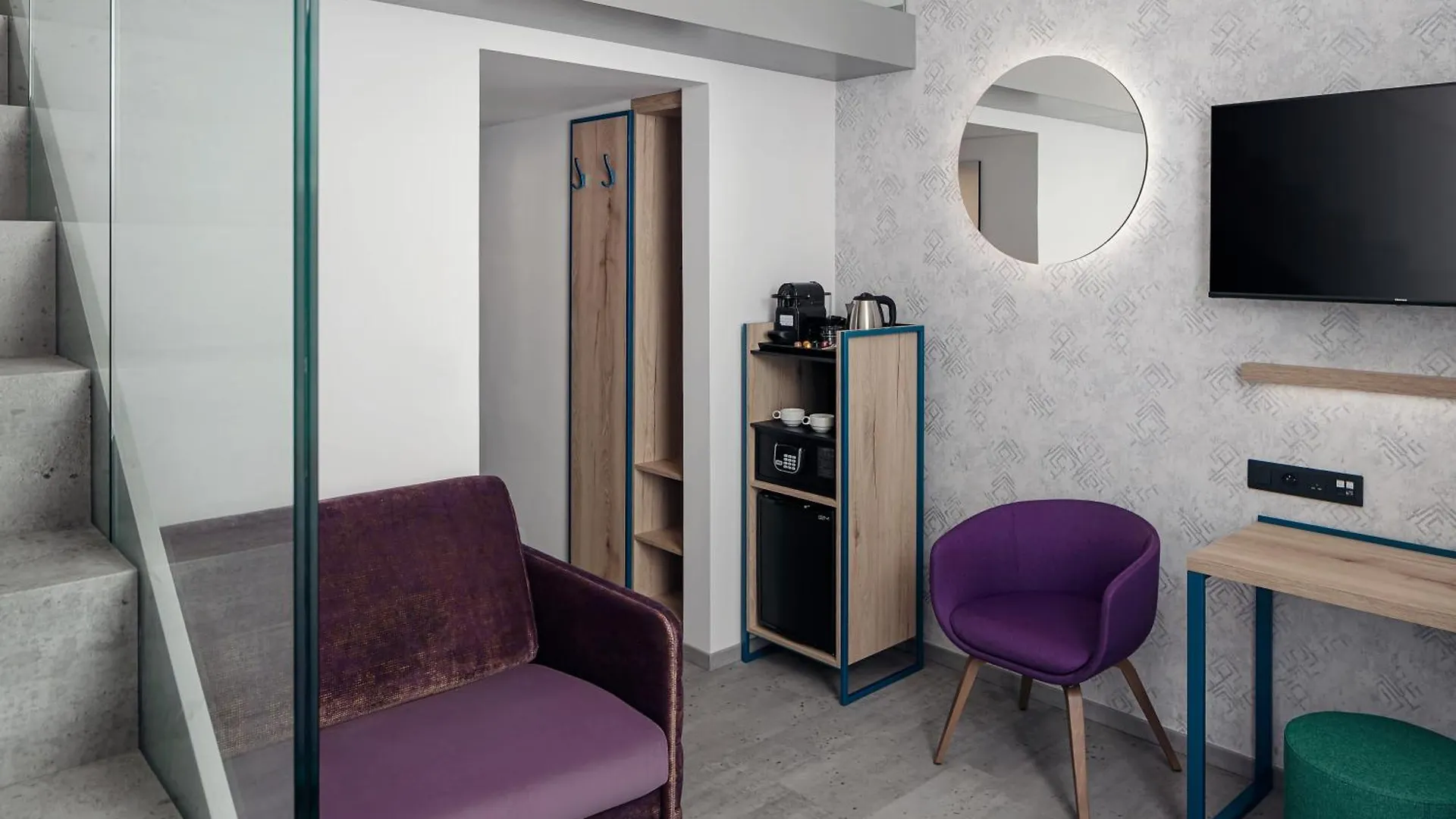 Ea Hotel Moment Self Check-In Praga